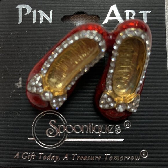 Glitter Ruby Red Shoes lapel pin - Picture 1 of 2